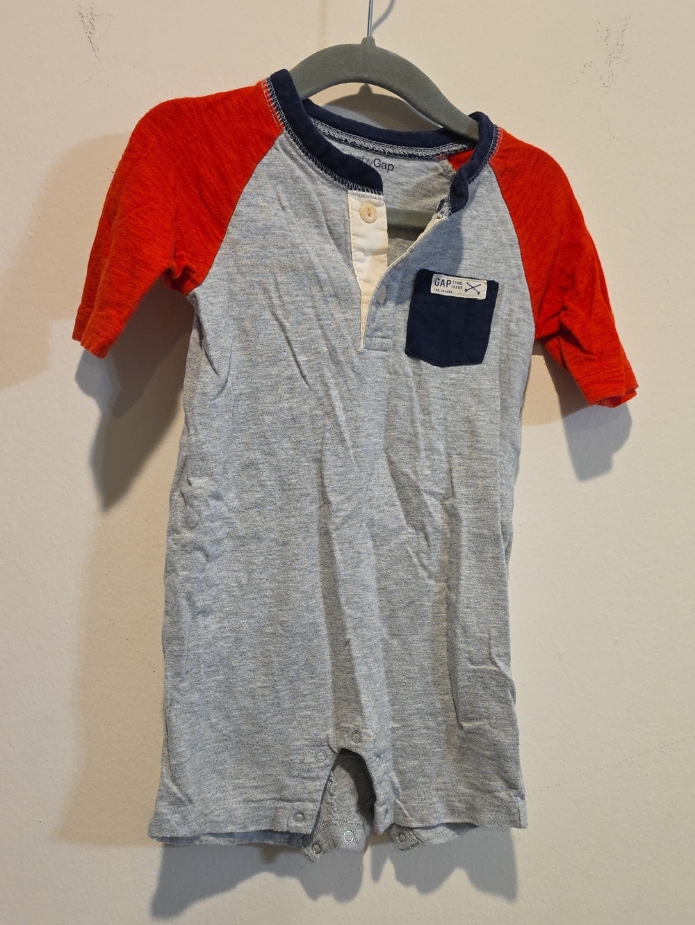 GAP Baby Raglan Romper in Heather Gray with Red Sleeves 6-12 Months
